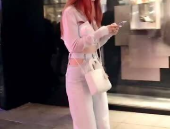 小姐姐叉叉裤,小姐姐叉叉裤引领潮流新风尚